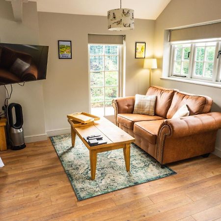 1 Bed Studio In Two Dales Near Matlock & Bakewell Exterior foto