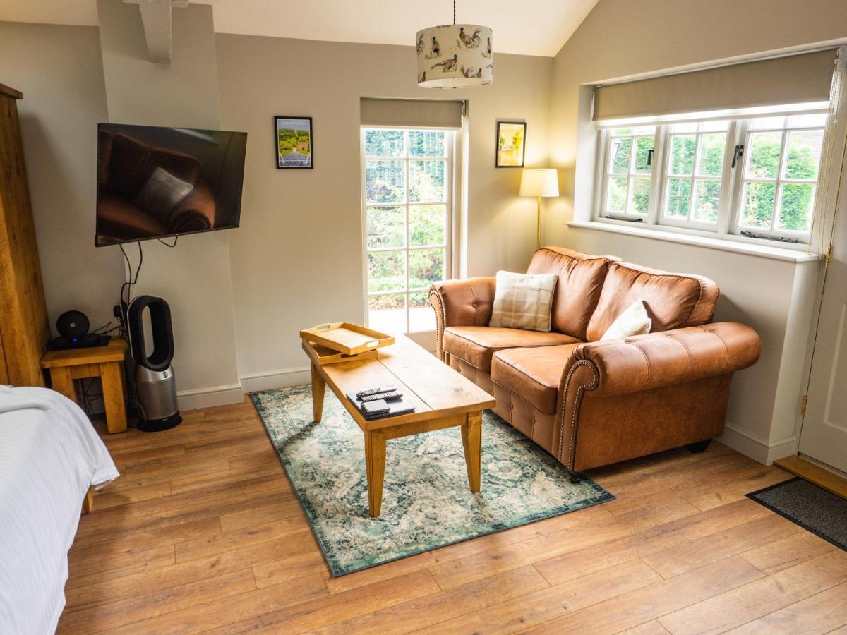 1 Bed Studio In Two Dales Near Matlock & Bakewell Exterior foto
